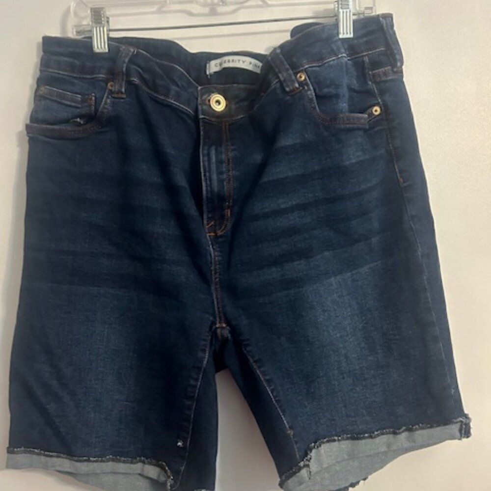 Celebrity Pink 5 pocket distressed cuffed denim Bermuda shorts, size 20